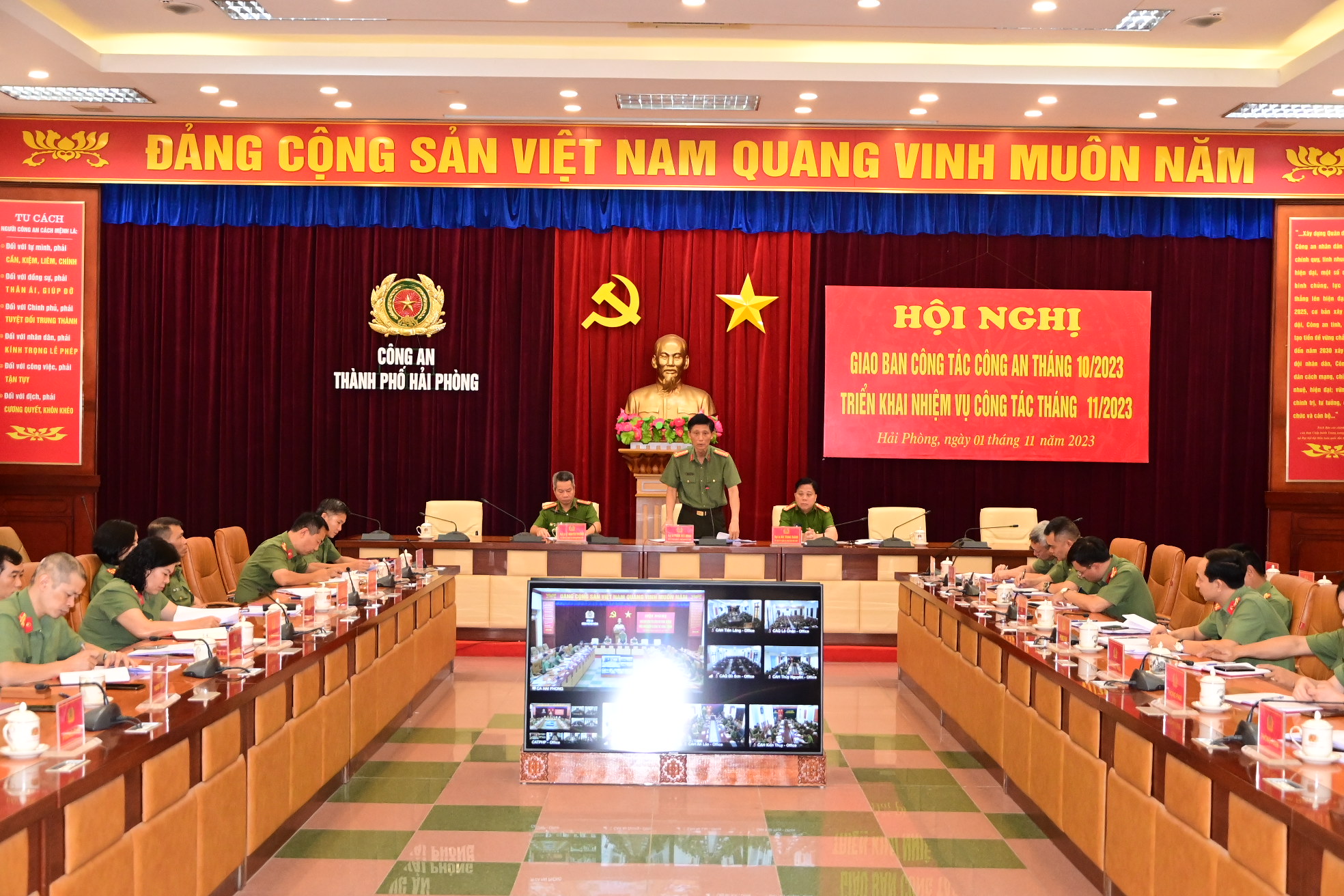 Công an thành phố triển khai nhiệm vụ công tác tháng 11 năm 2023